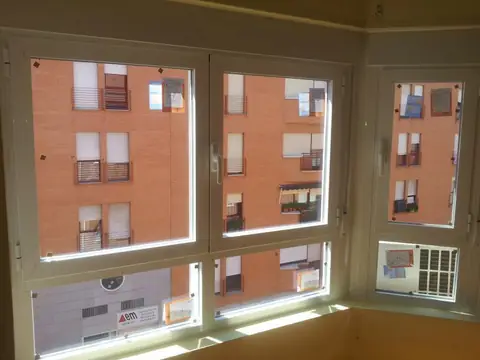 Cómo cambiar un mirador de aluminio