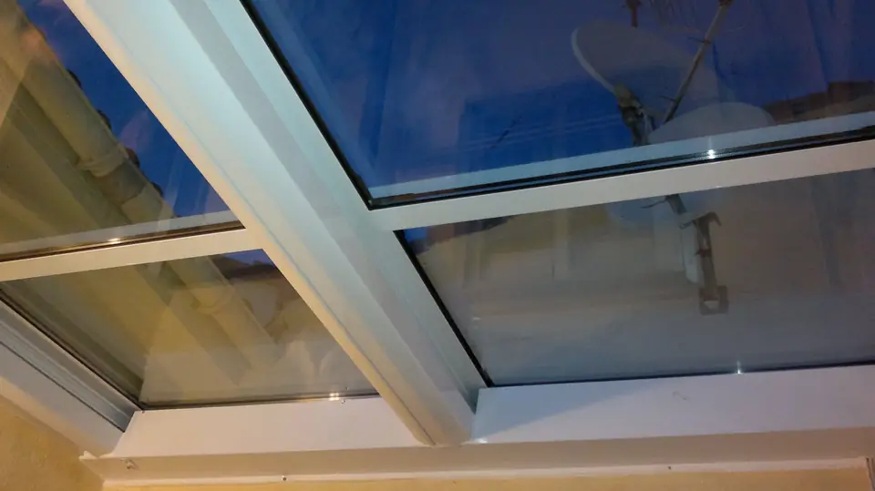 Estructura de techo acristalado de aluminio blanco