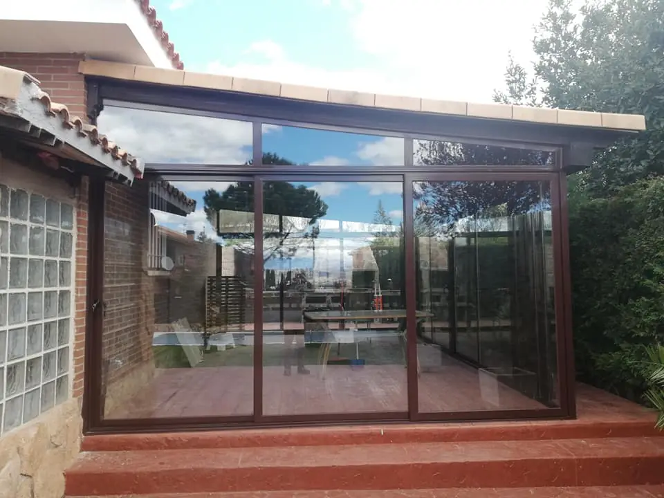 Ventanas de aluminio correderas instaladas por Aluminios Gilfre en Guadalajara